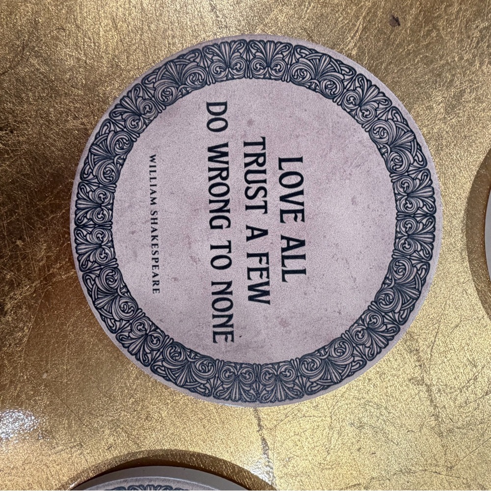 Decorative Coaster Set with Holder with Shakespeare quotes - Picture 8 of 8